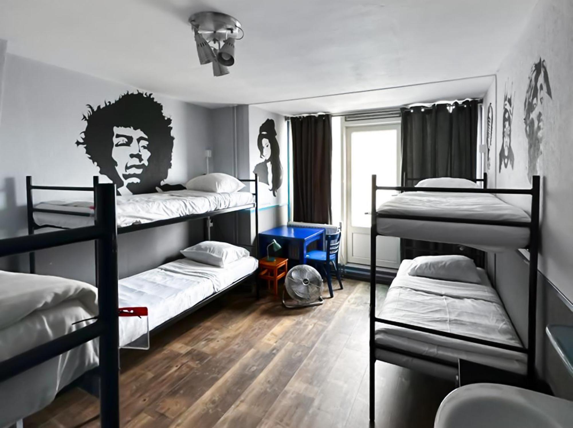 The Flying Pig Beach Hostel Нордвик Екстериор снимка